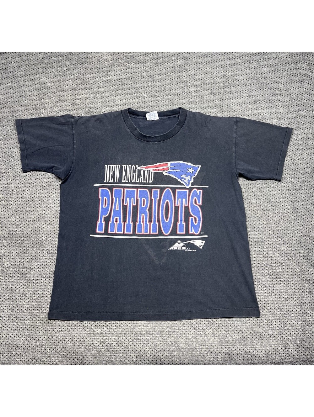 Vintage 1993 Apex One New England Patriots Football T-Shirt Large RARE MENS